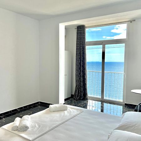 Redi'S Seaview Apartments Saranda Dış mekan fotoğraf