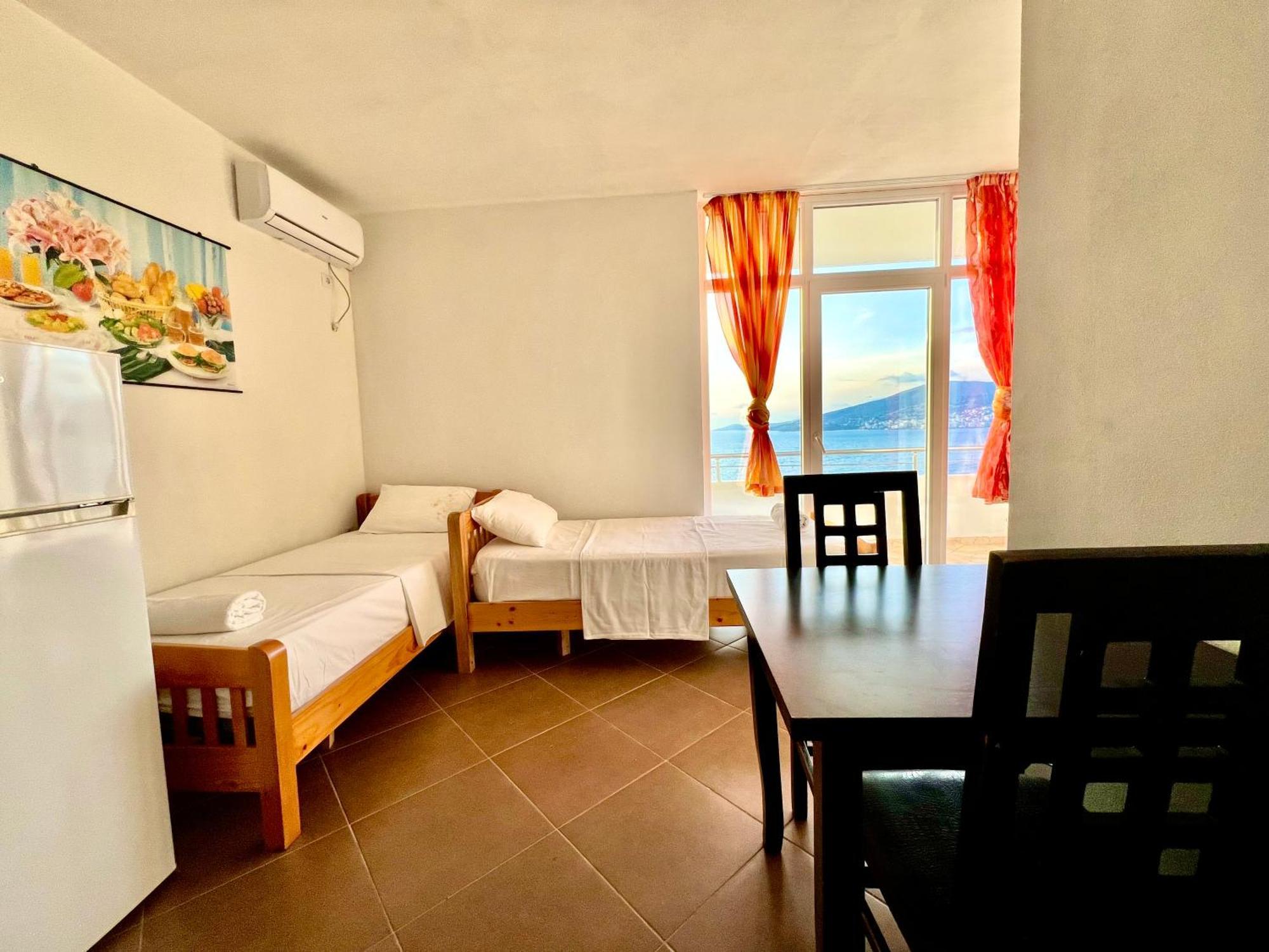 Redi'S Seaview Apartments Saranda Dış mekan fotoğraf