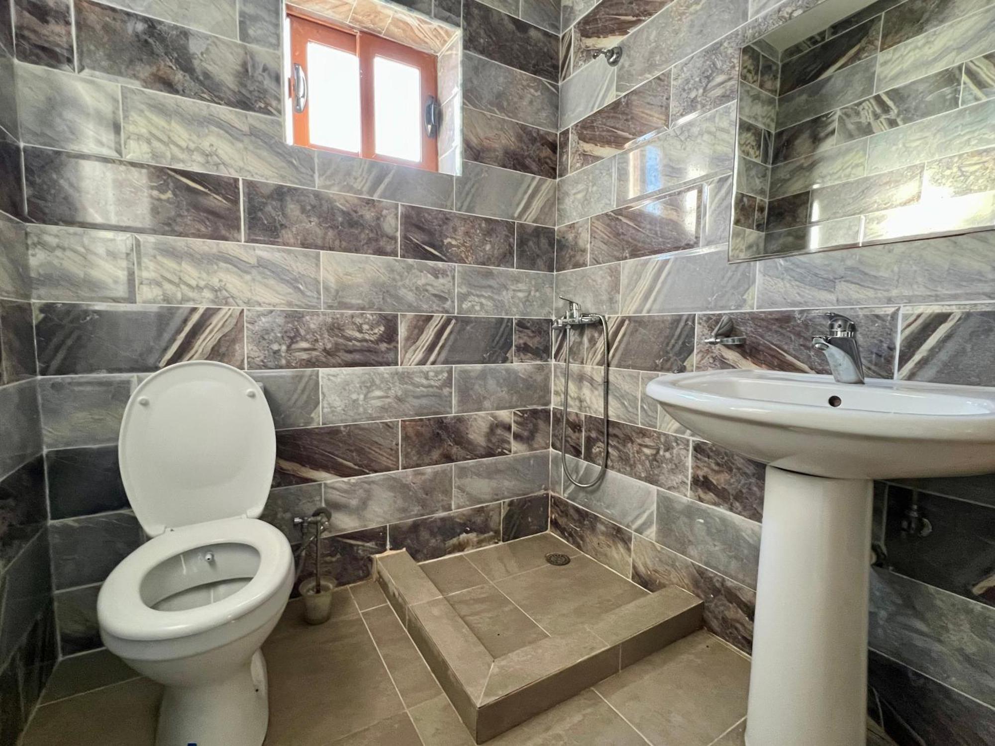 Redi'S Seaview Apartments Saranda Dış mekan fotoğraf
