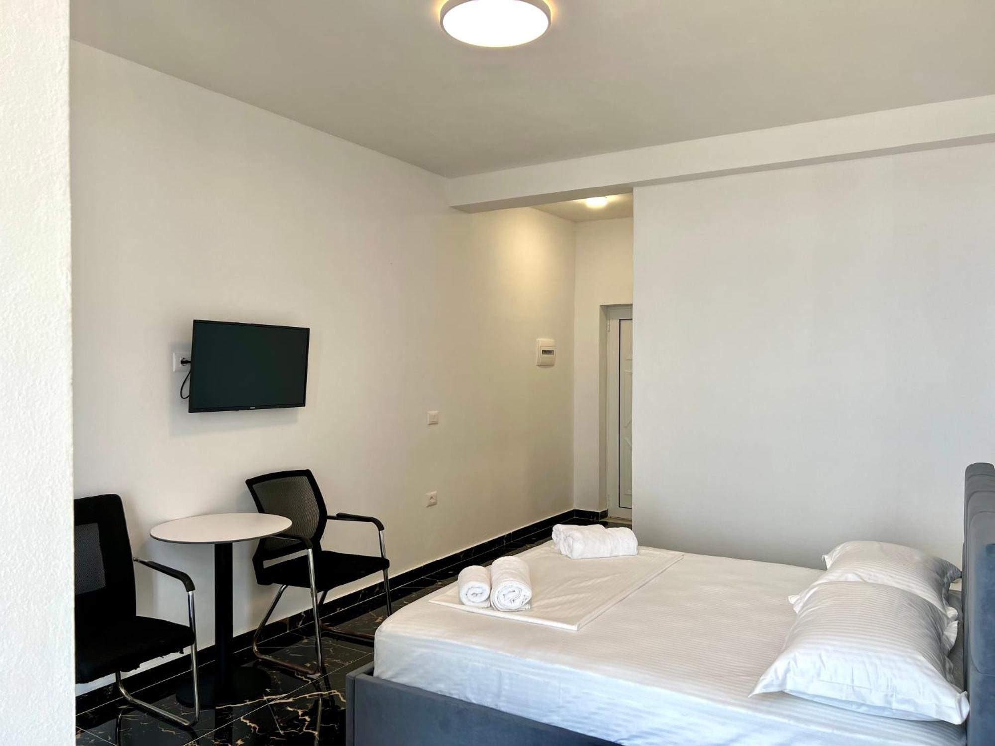 Redi'S Seaview Apartments Saranda Dış mekan fotoğraf