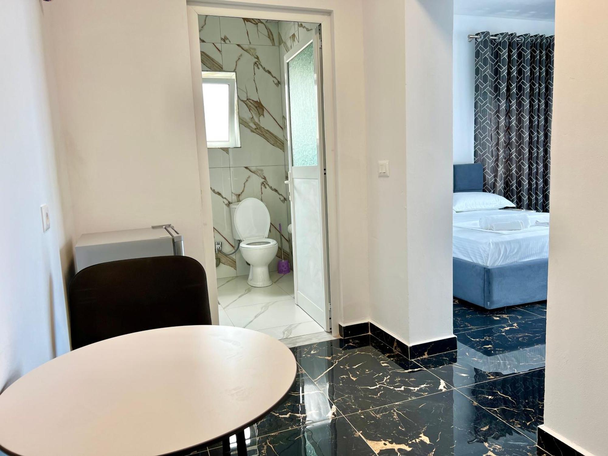 Redi'S Seaview Apartments Saranda Dış mekan fotoğraf