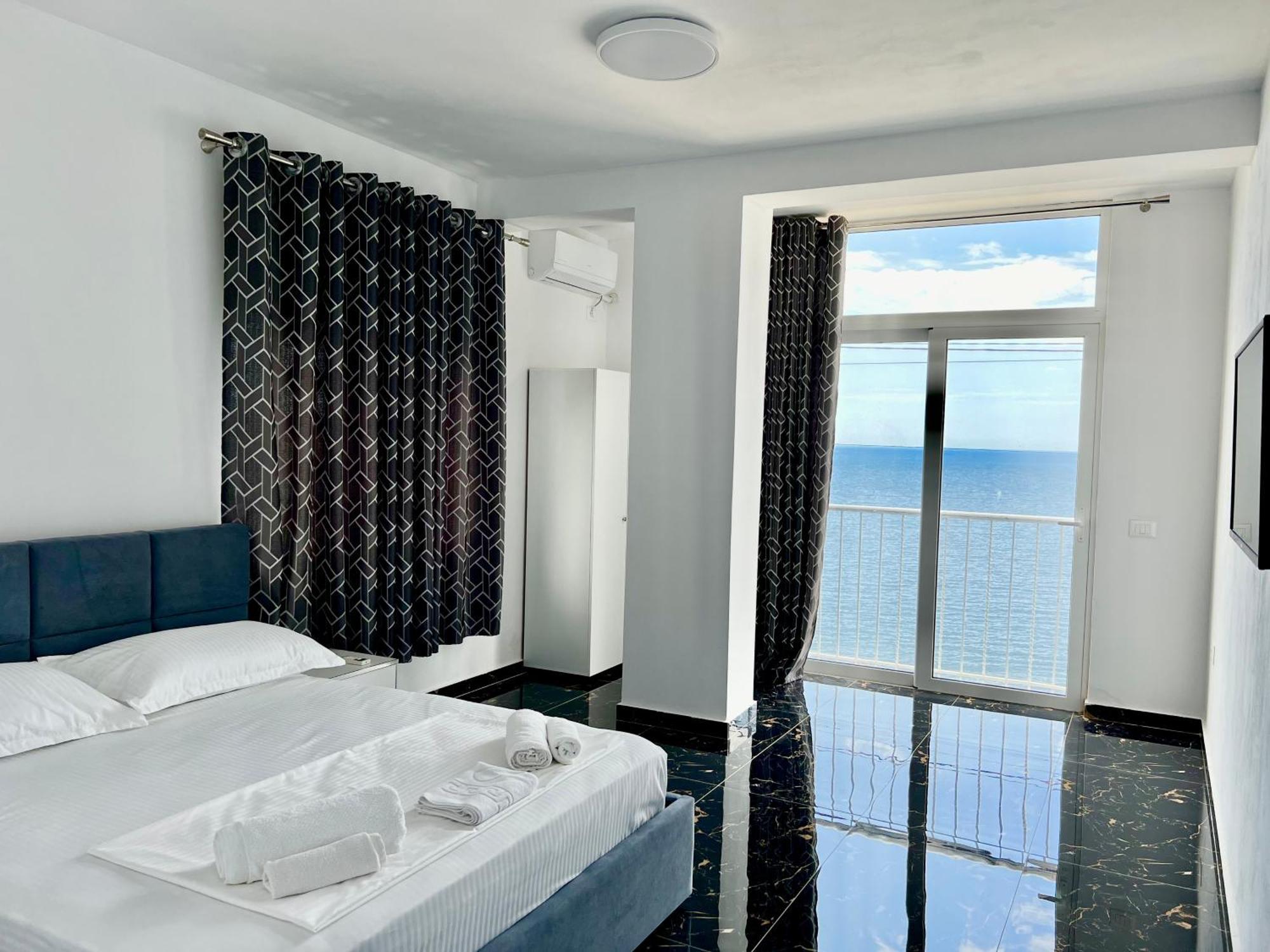 Redi'S Seaview Apartments Saranda Dış mekan fotoğraf