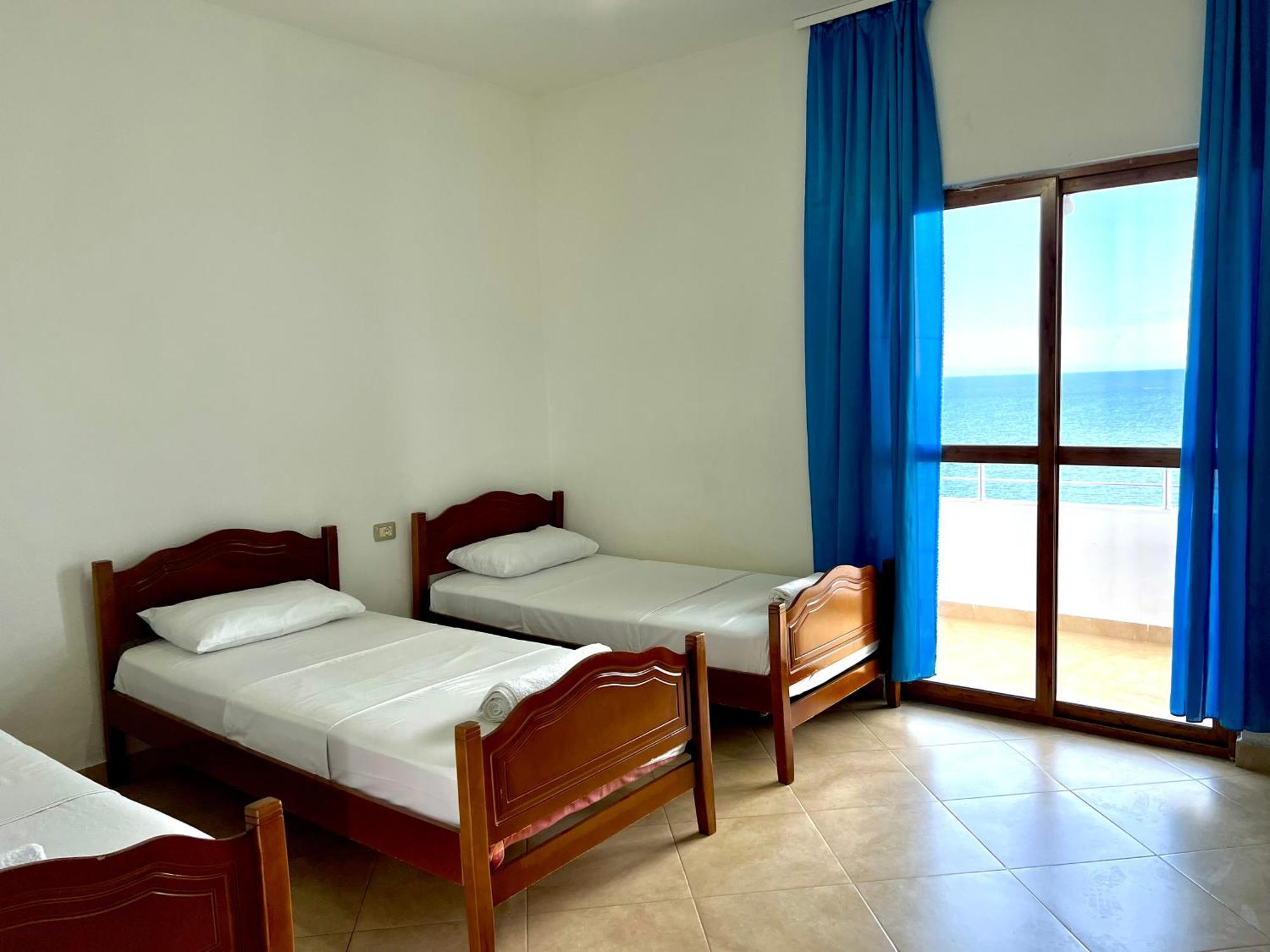 Redi'S Seaview Apartments Saranda Dış mekan fotoğraf