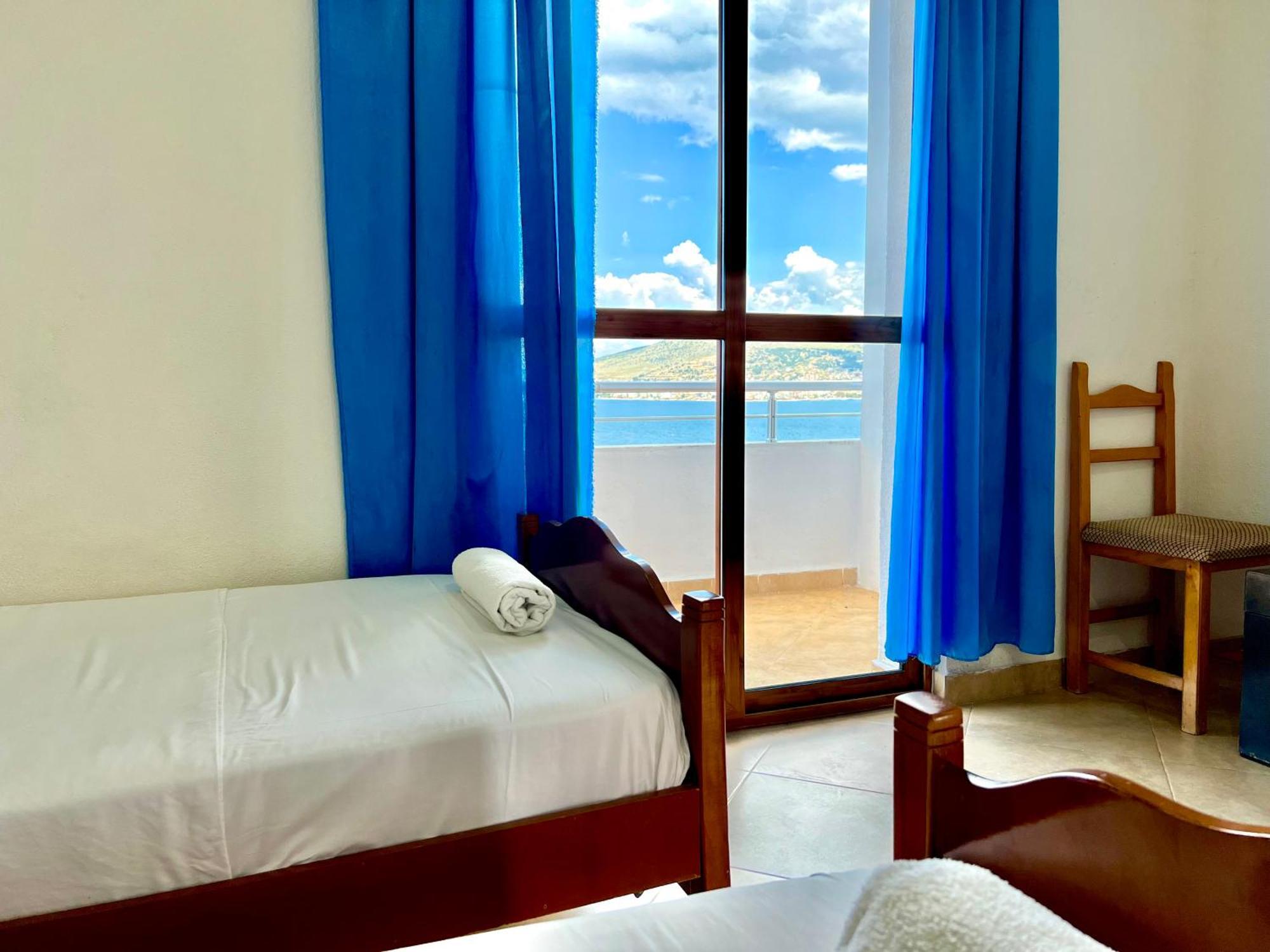 Redi'S Seaview Apartments Saranda Dış mekan fotoğraf