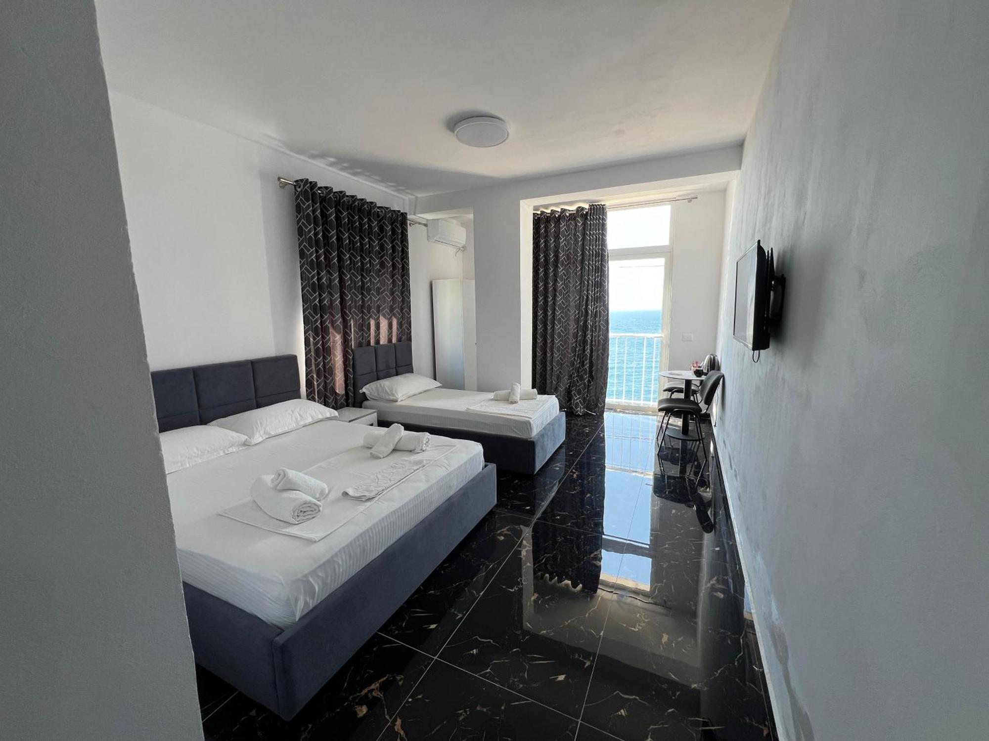 Redi'S Seaview Apartments Saranda Dış mekan fotoğraf