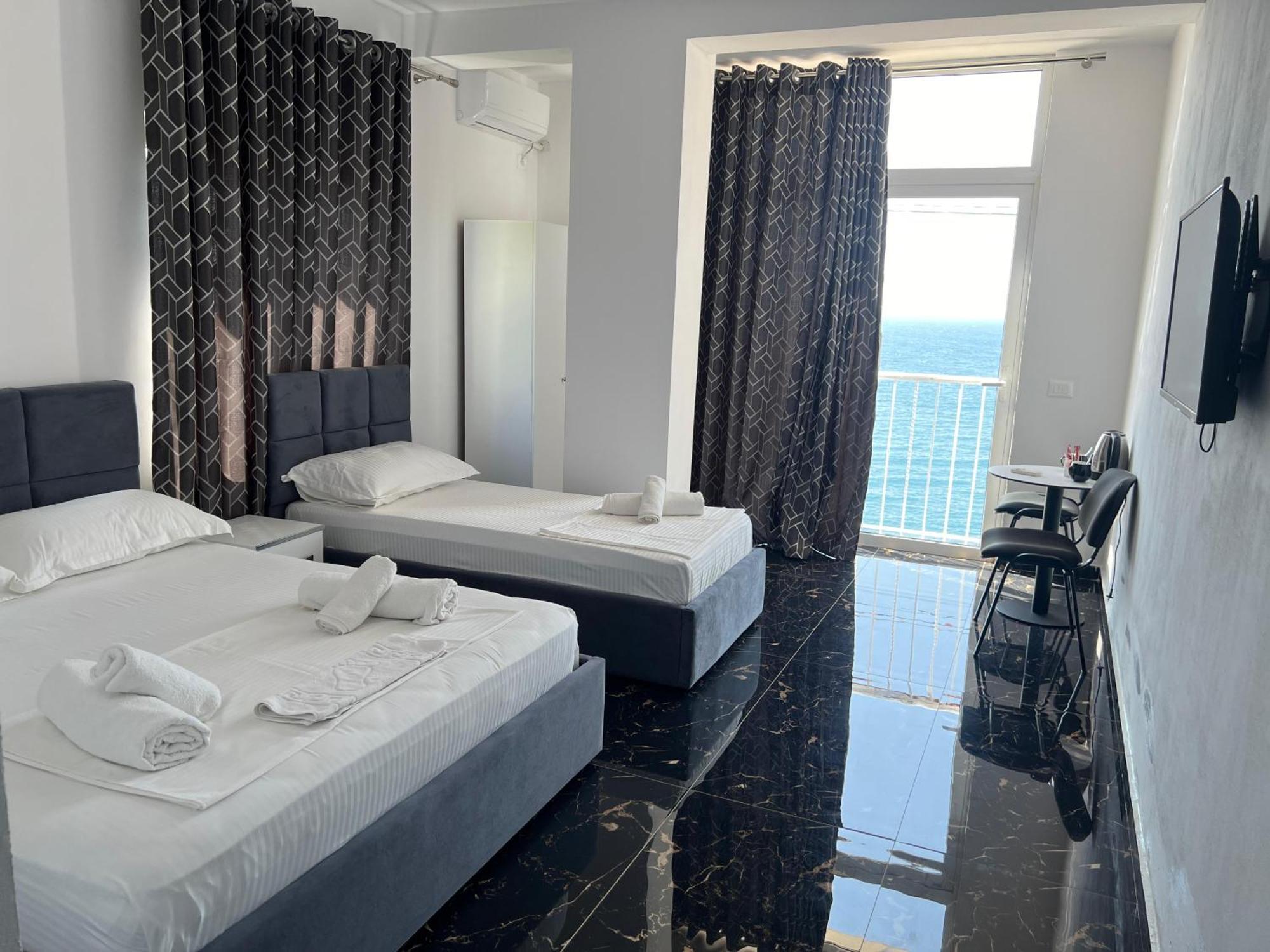 Redi'S Seaview Apartments Saranda Dış mekan fotoğraf